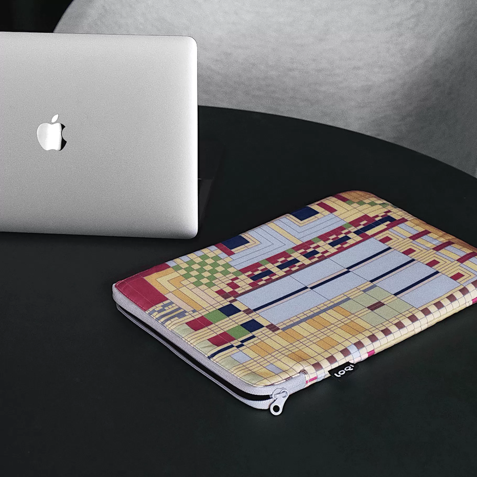 LOQI FRANK LLOYD WRIGHT Old Fashion Windows Recycled Laptop Sleeve (pochette d'ordinateur portable recyclée)* Housses Pour Ordinateurs Portables